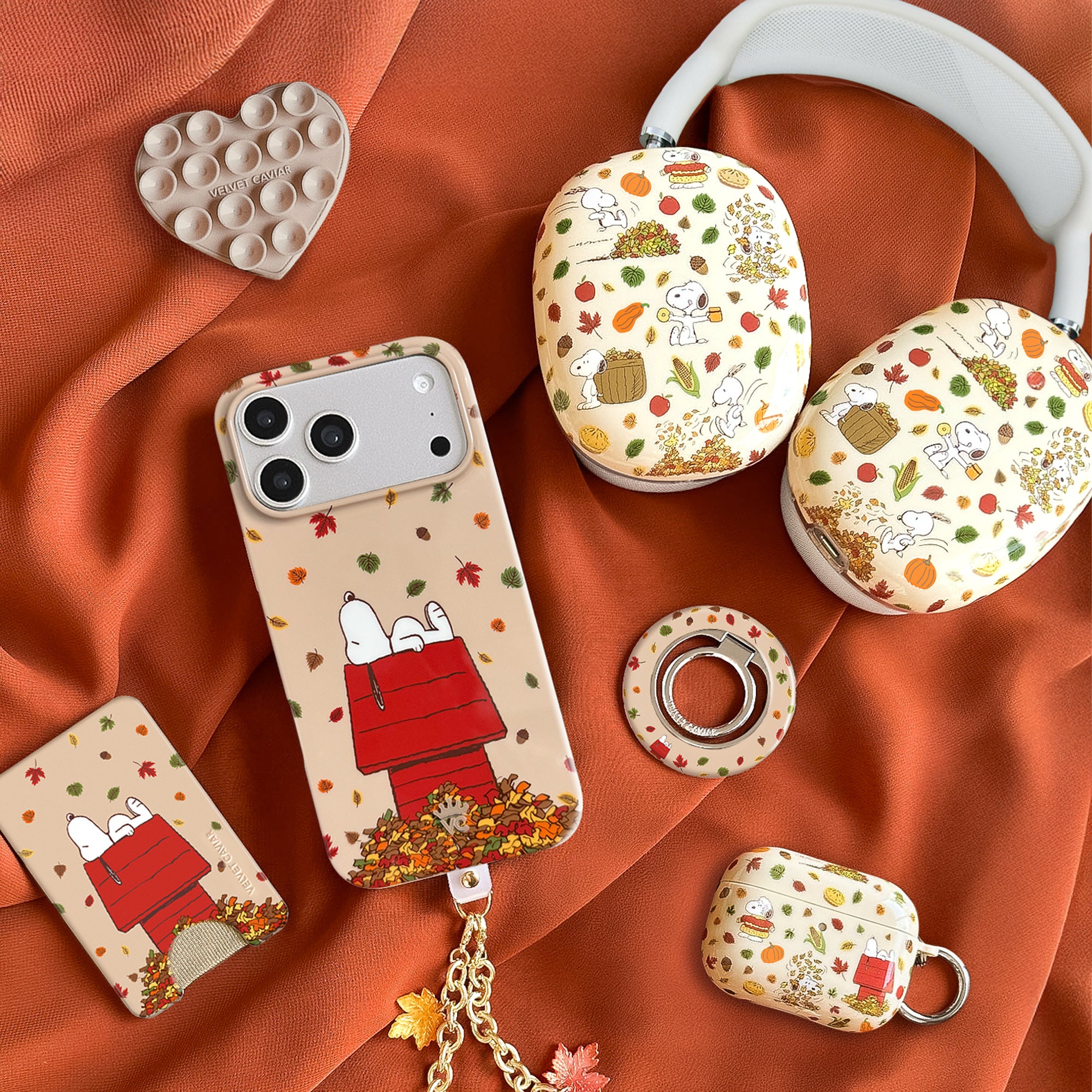 Snoopy Autumn Leaves AirPod Max Case